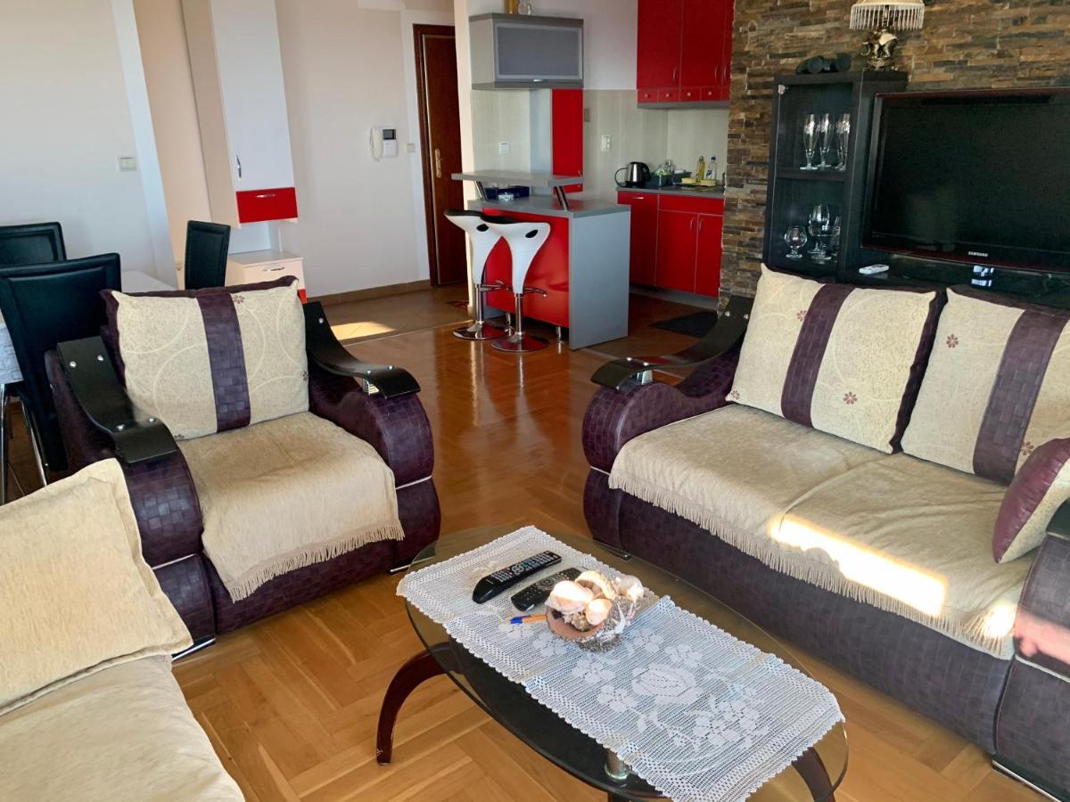 Blue Sky Apartment Petrovac エクステリア 写真