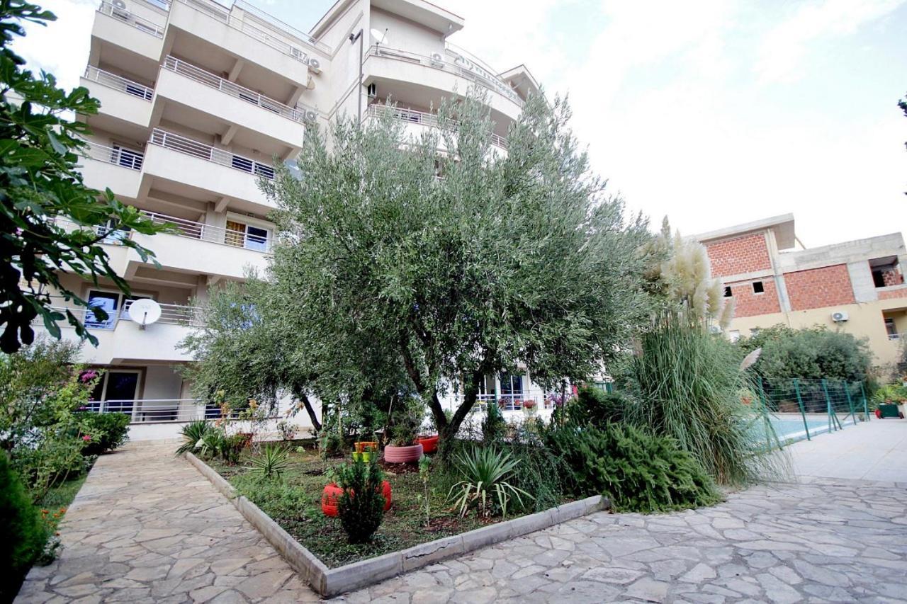 Blue Sky Apartment Petrovac エクステリア 写真